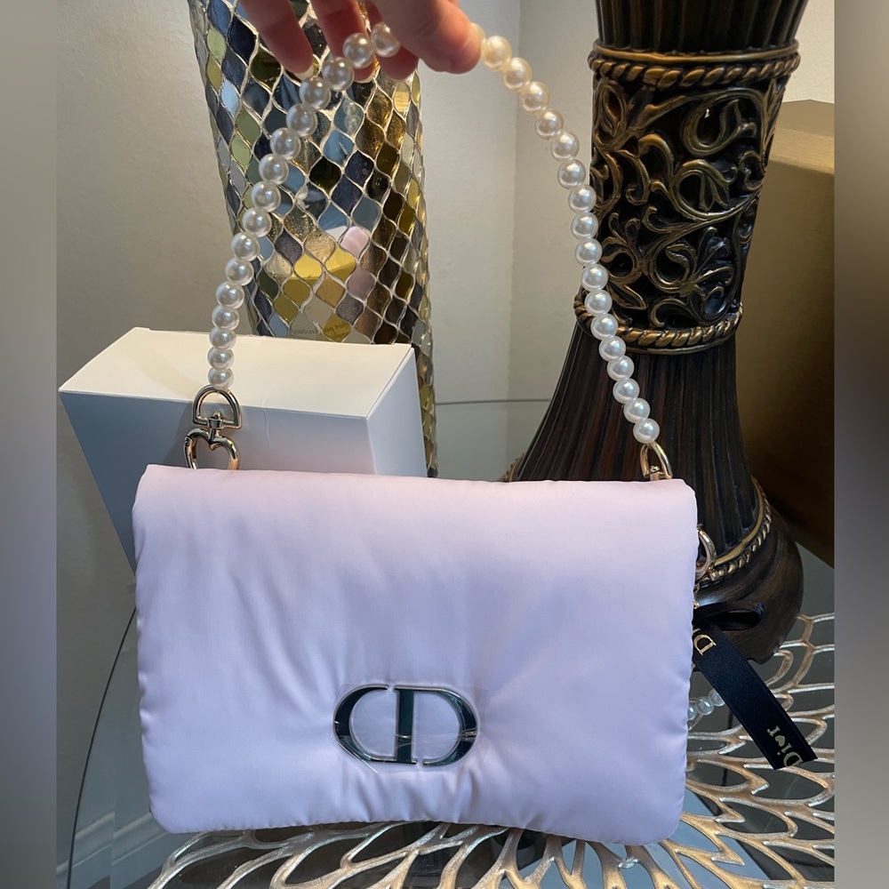 Dior - Picture 7 of 17
